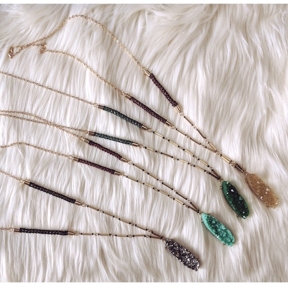 Jewelry - NWT Druzy Style necklace in choice of color